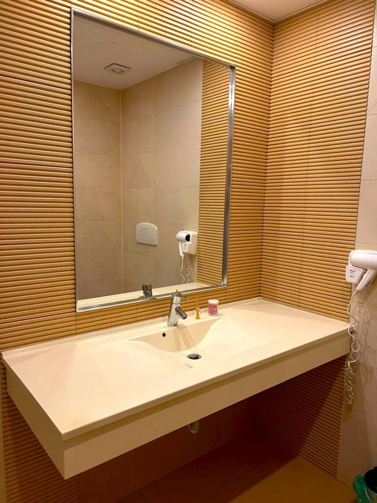 Yamaluxe Apartments - Silent & Warm With Many Facilities Bucureşti Eksteriør bilde